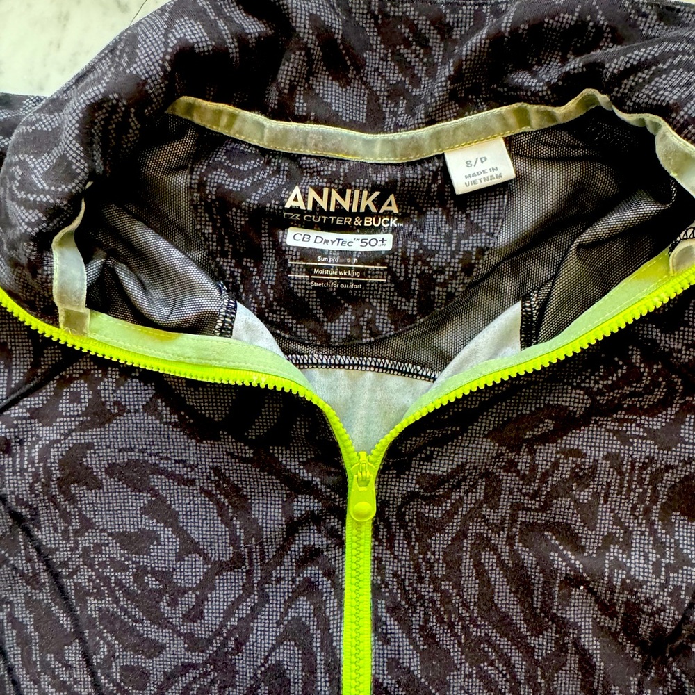 Annika quarter zip